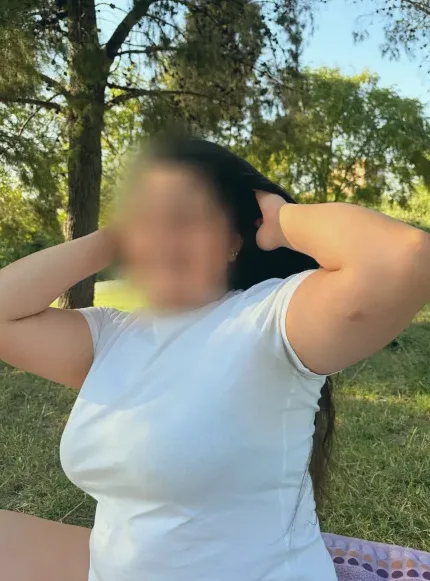 Cecilie, 23