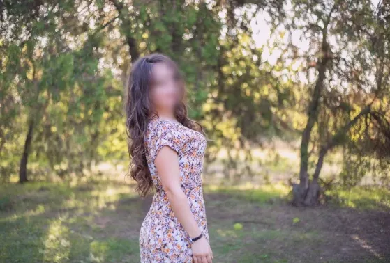Ella, 39