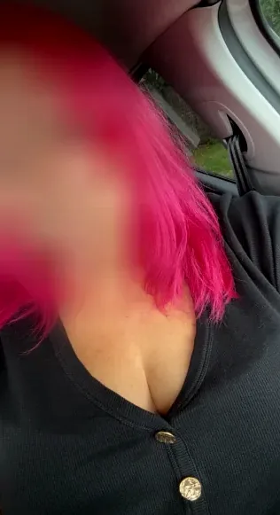 Karla, 37